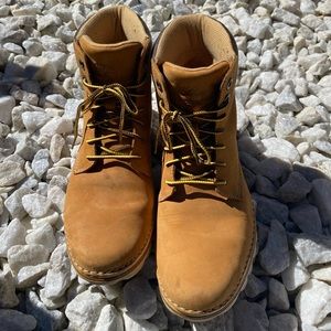 Timberland Boots (Women’s)